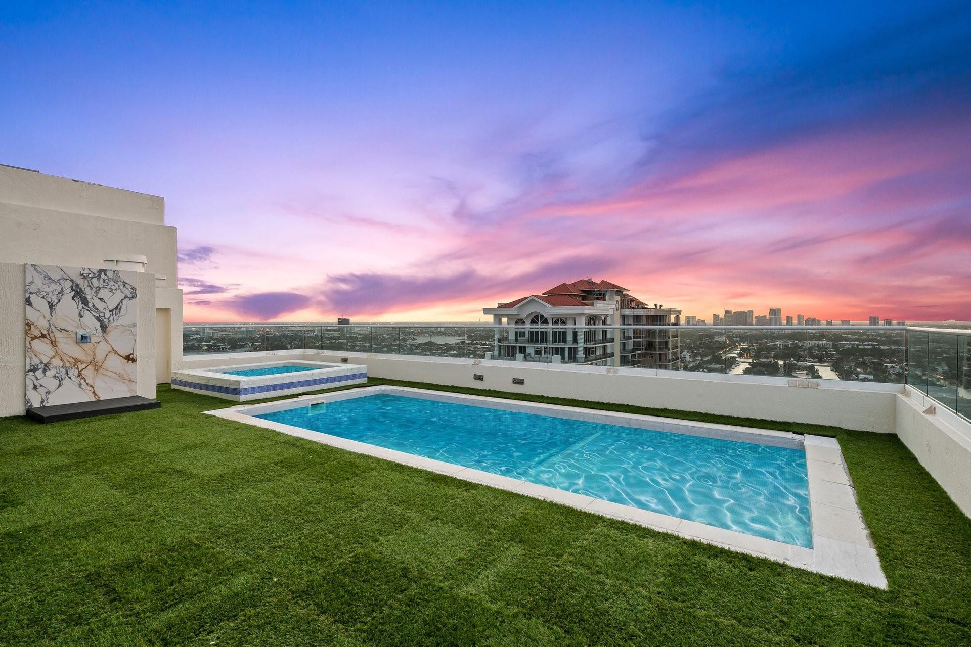 101 S Fort Lauderdale Beach Boulevard, #2905, Fort Lauderdale, FL 33316 Rooftop Pool