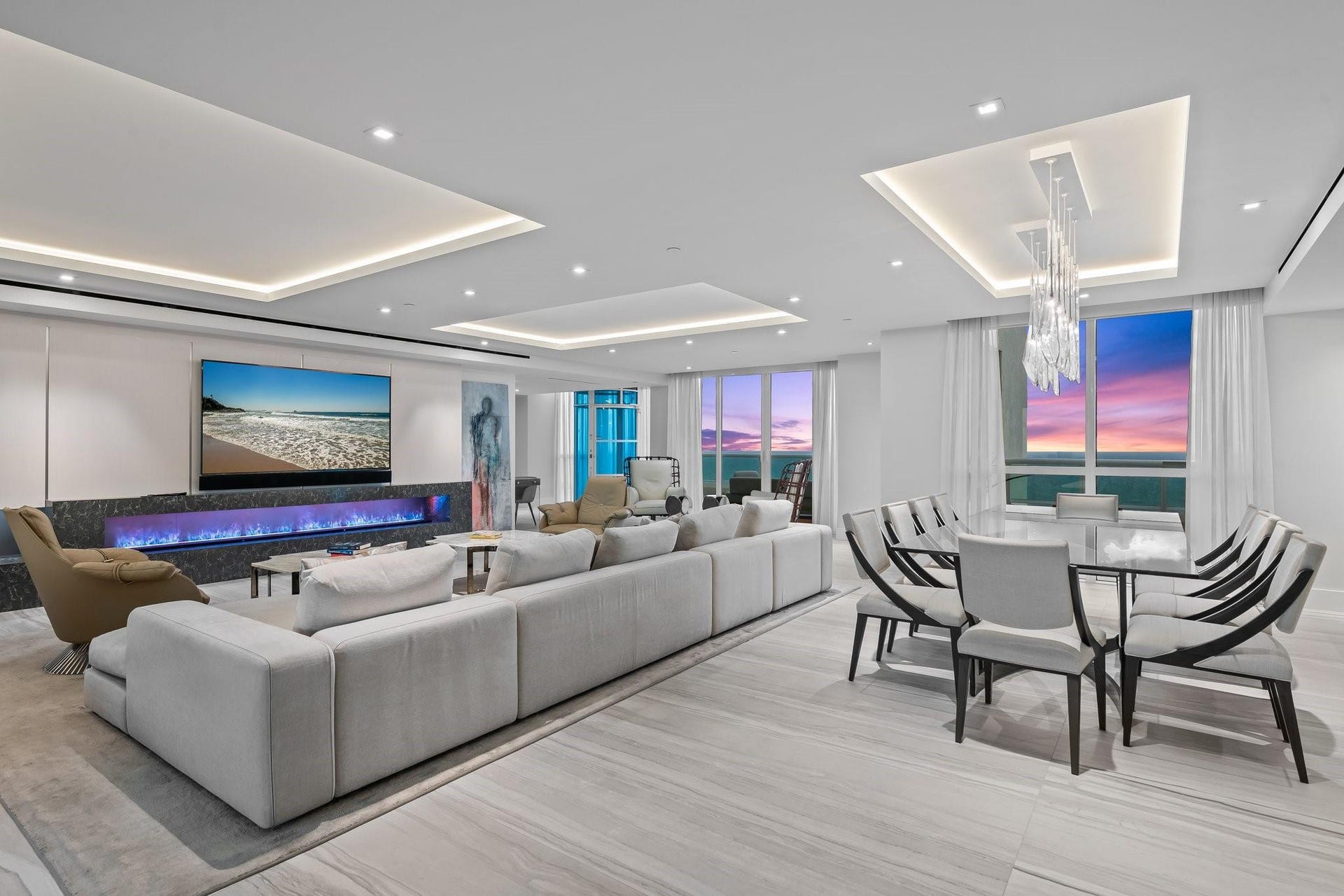 101 S Fort Lauderdale Beach Boulevard, #2905, Fort Lauderdale, FL 33316 Living/Dinning Area