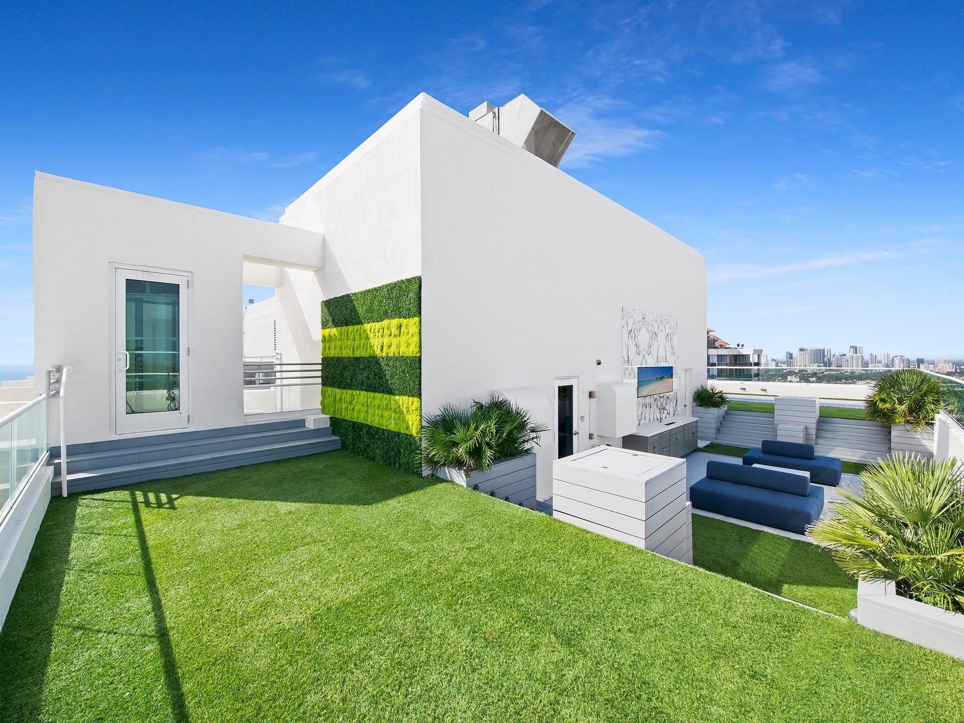 101 S Fort Lauderdale Beach Boulevard, #2905, Fort Lauderdale, FL 33316 Private Rooftop Area