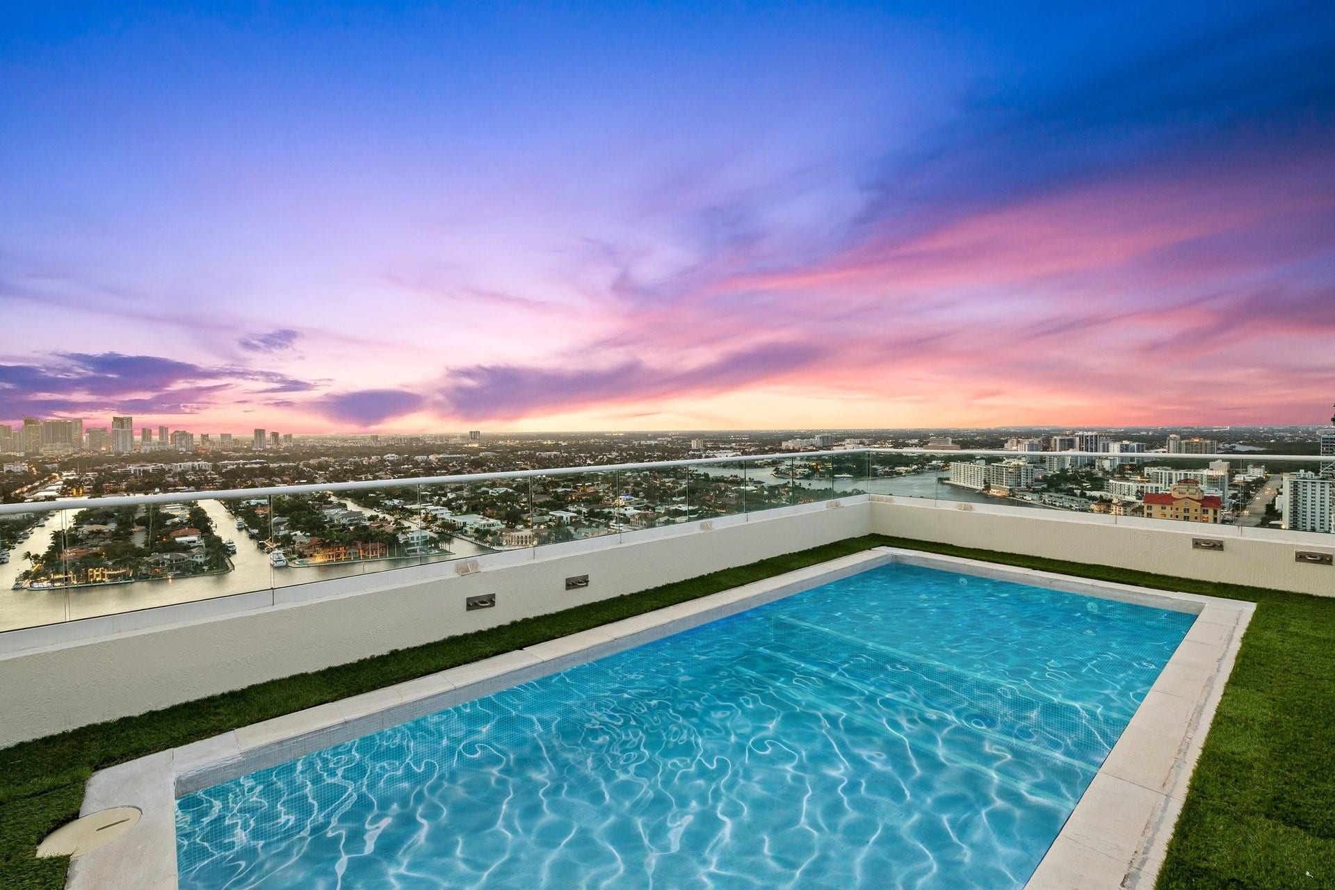 101 S Fort Lauderdale Beach Boulevard, #2905, Fort Lauderdale, FL 33316 Rooftop Pool