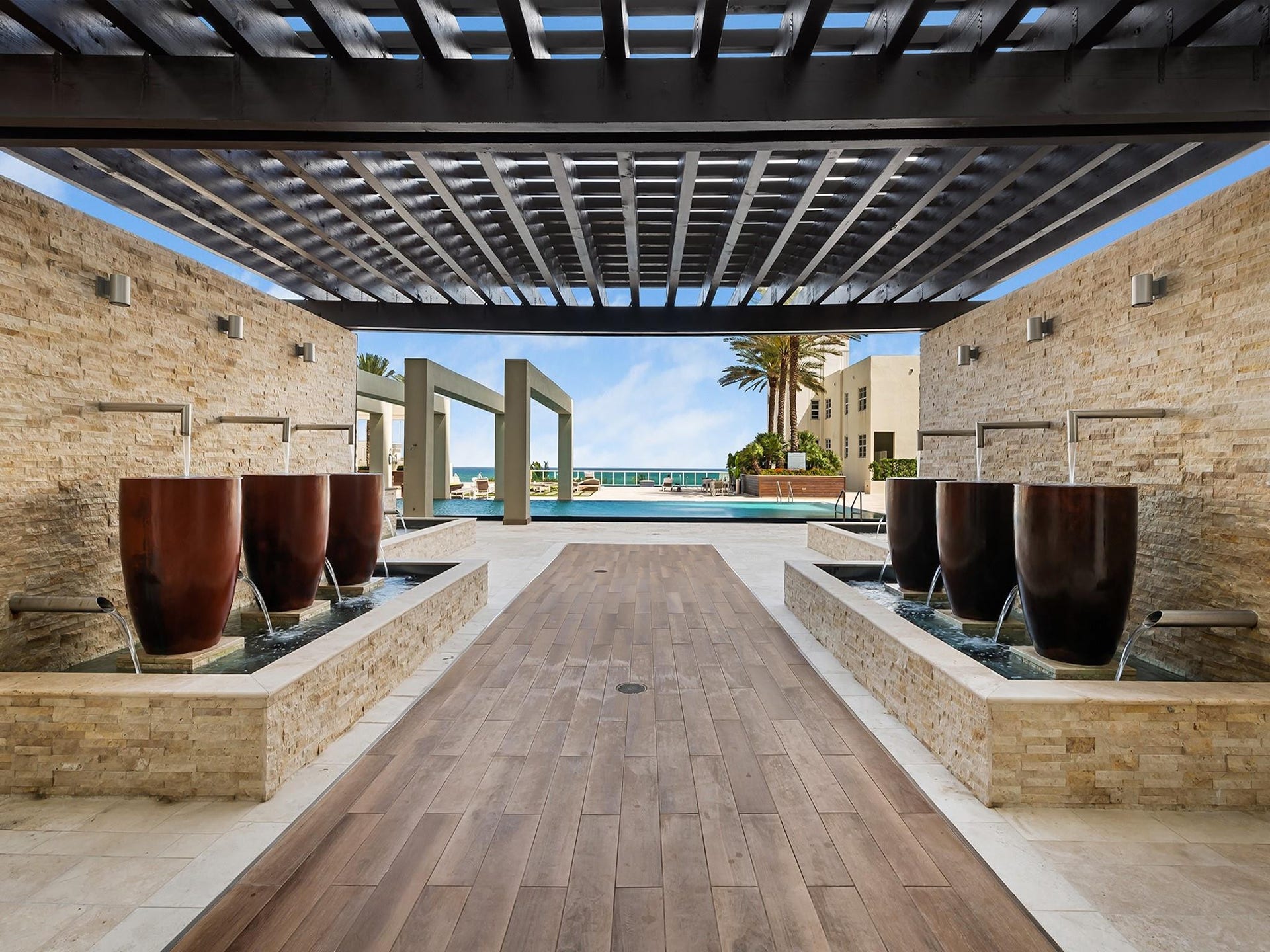 101 S Fort Lauderdale Beach Boulevard, #2905, Fort Lauderdale, FL 33316 Building Pool Walkway