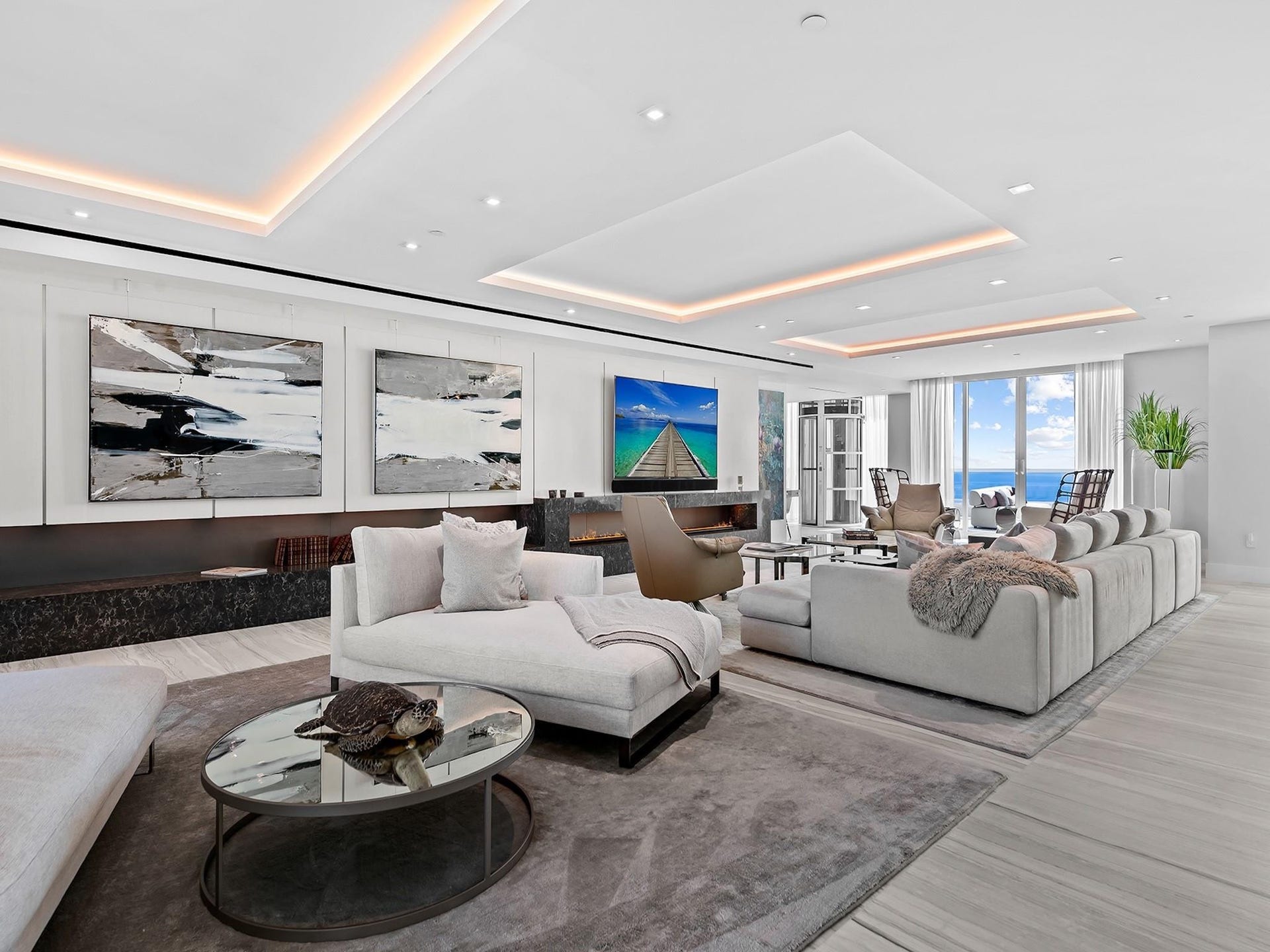 101 S Fort Lauderdale Beach Boulevard, #2905, Fort Lauderdale, FL 33316 Living Area