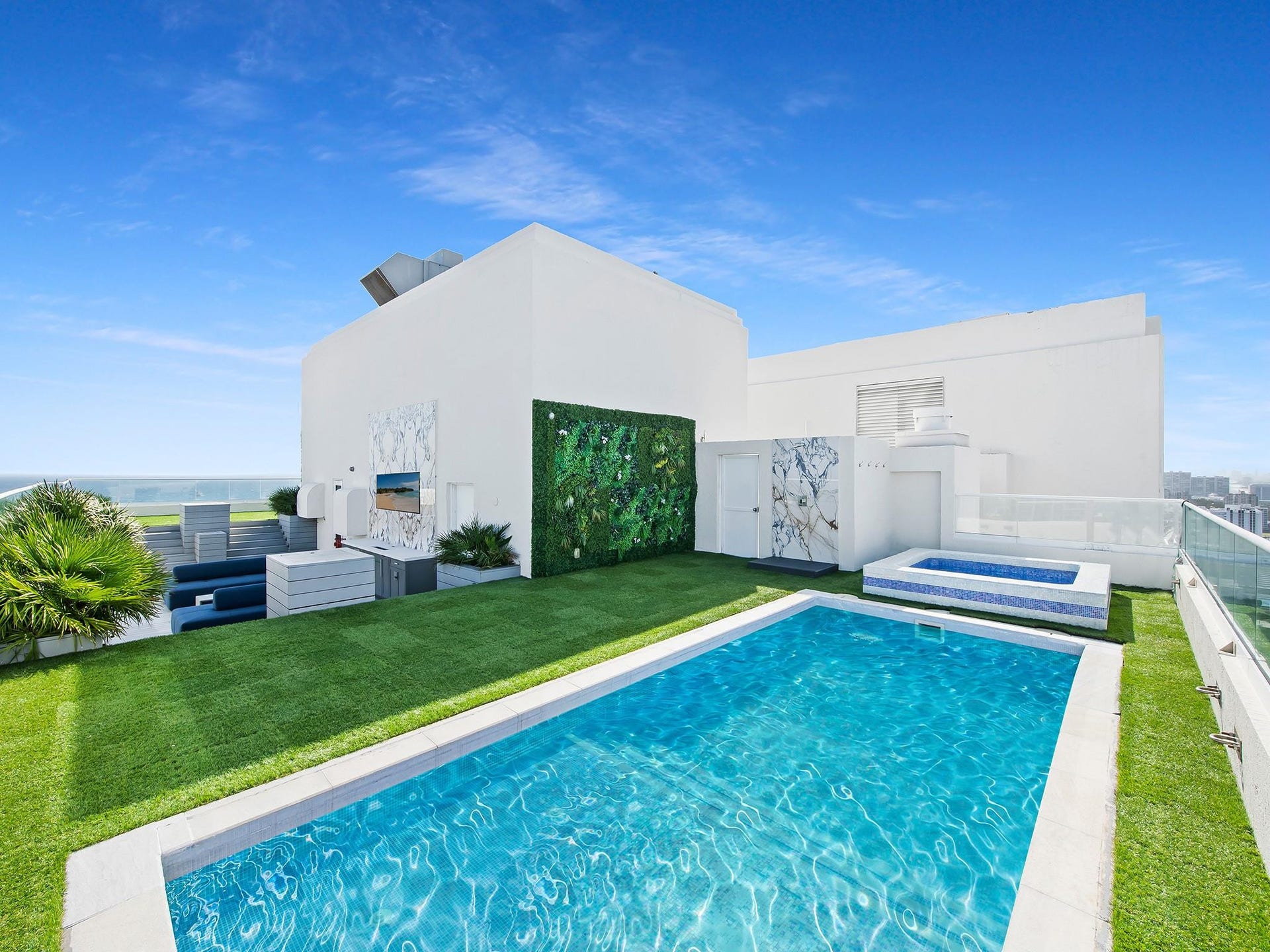 101 S Fort Lauderdale Beach Boulevard, #2905, Fort Lauderdale, FL 33316 Rooftop Pool
