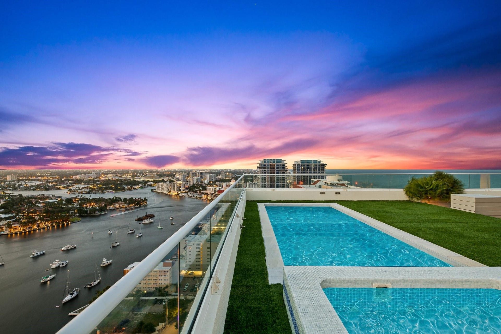 101 S Fort Lauderdale Beach Boulevard, #2905, Fort Lauderdale, FL 33316 Rooftop Pool & Spa