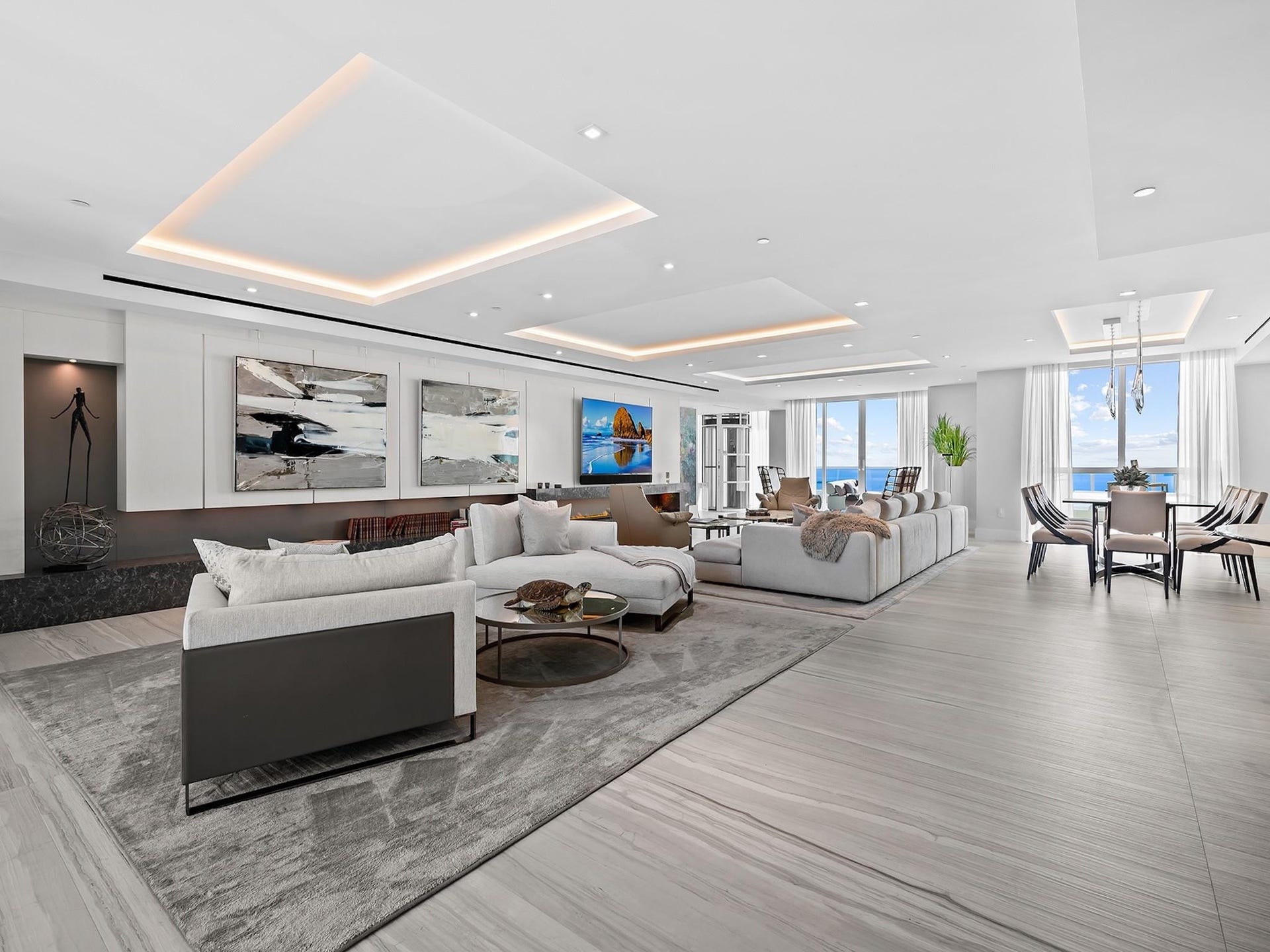 101 S Fort Lauderdale Beach Boulevard, #2905, Fort Lauderdale, FL 33316 Living Area