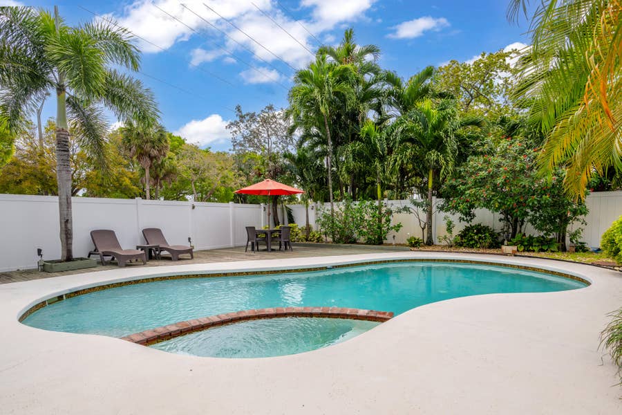 Property photo for 6890 NW 31st Way, Fort Lauderdale, FL