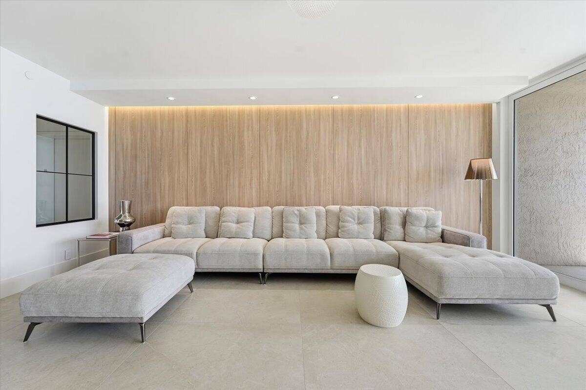 3100 N Ocean Boulevard N, #1902, Fort Lauderdale, FL 33308 living room