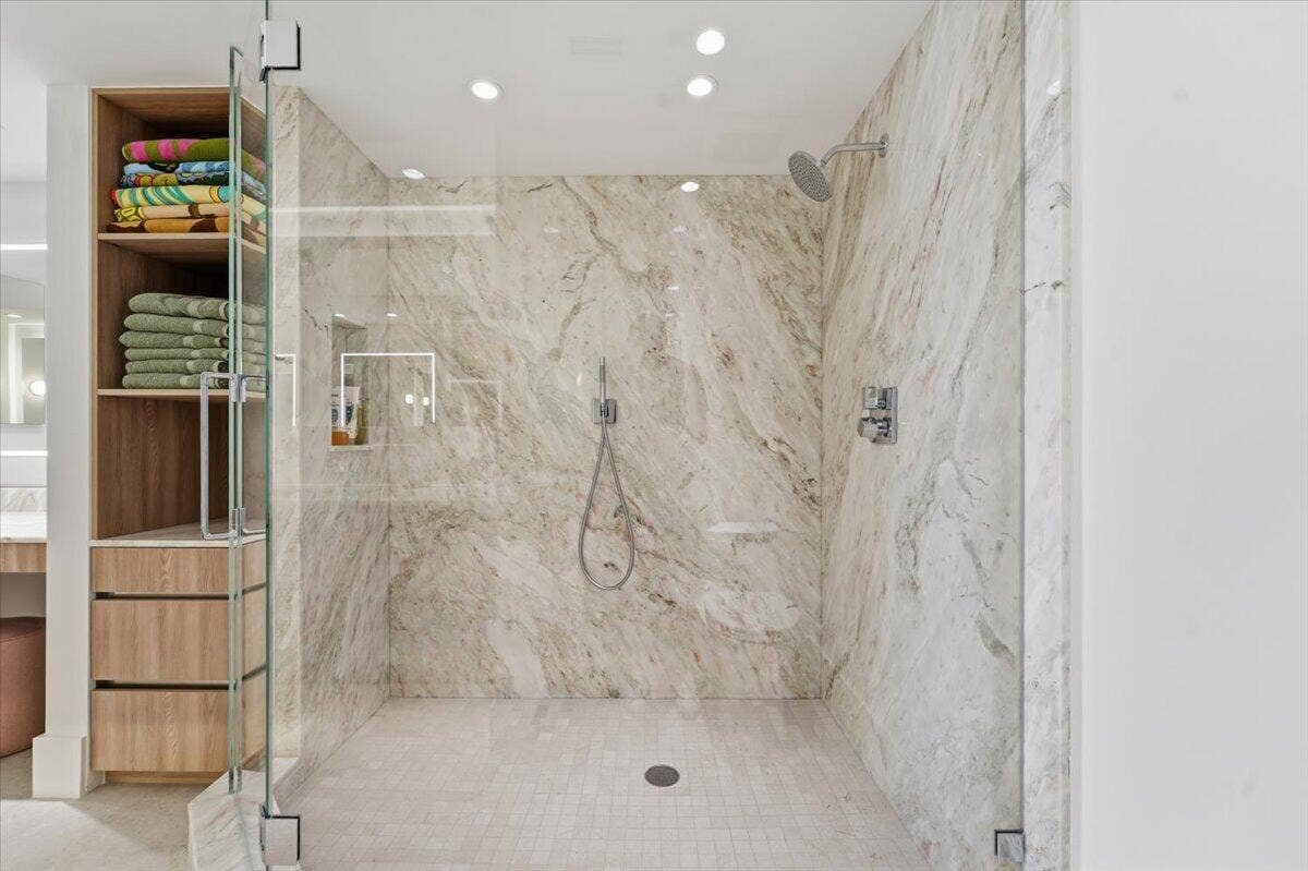 3100 N Ocean Boulevard N, #1902, Fort Lauderdale, FL 33308 primary bath
