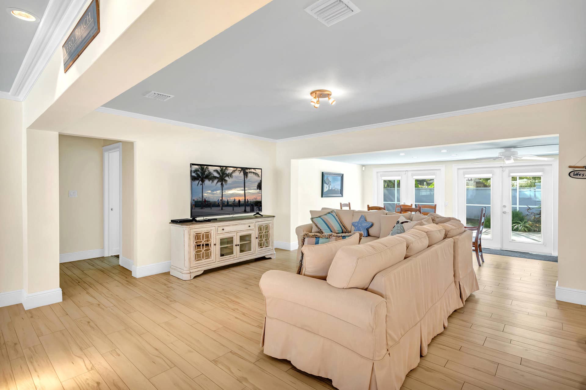500 Gardenia Lane, Vero Beach, FL 32963 6