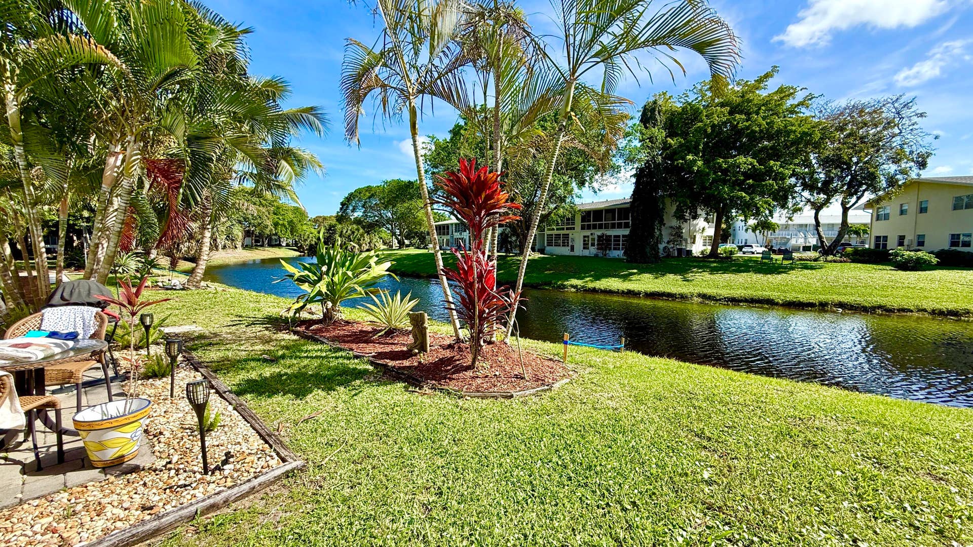 79 Lyndhurst D, Deerfield Beach, FL 33442 Rear Water View