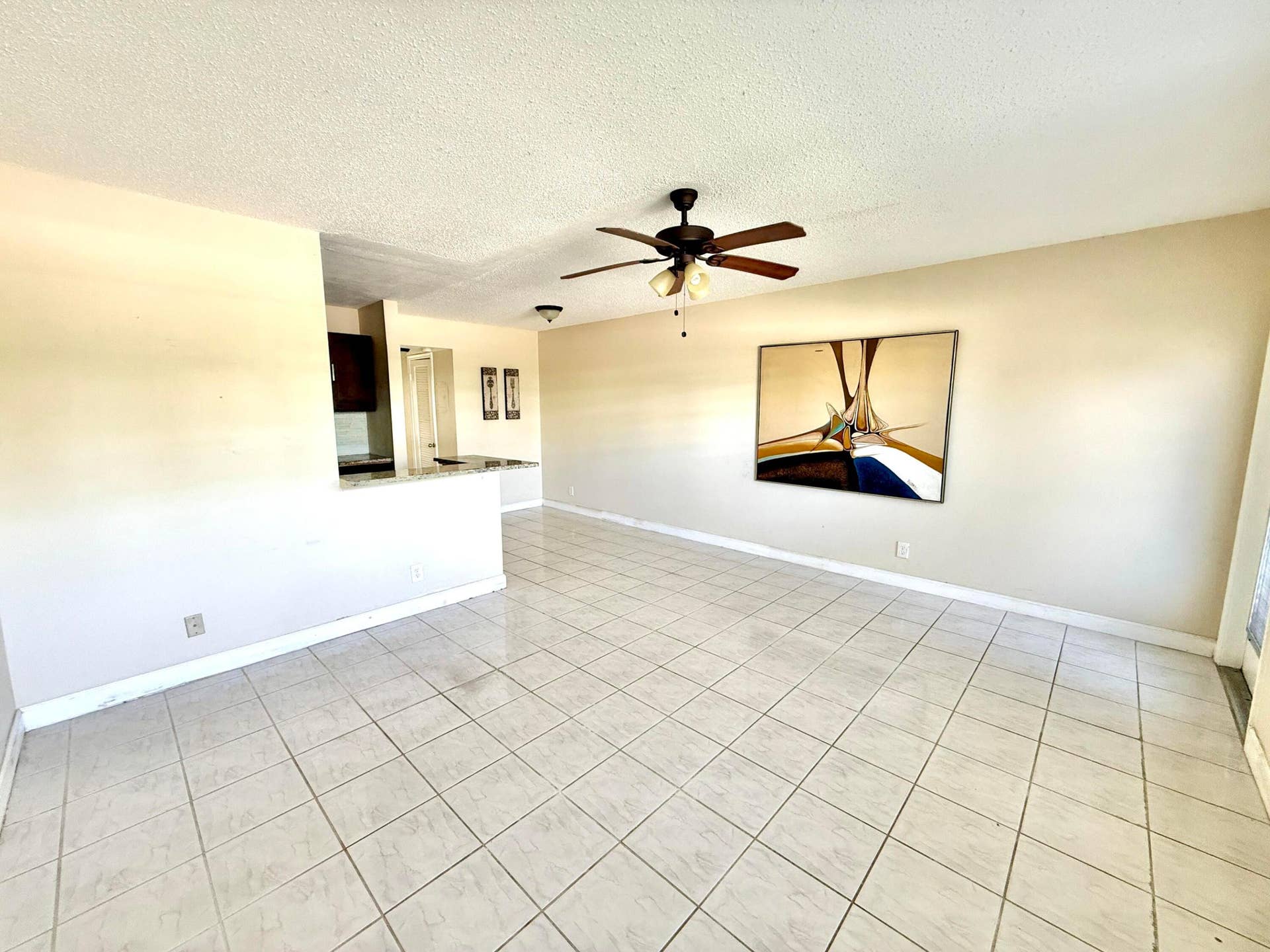 79 Lyndhurst D, Deerfield Beach, FL 33442 Living Room