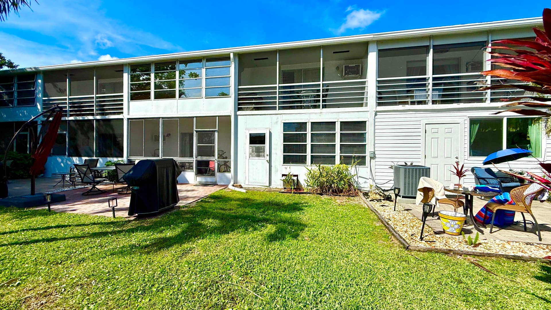 79 Lyndhurst D, Deerfield Beach, FL 33442 Enclosed Patio