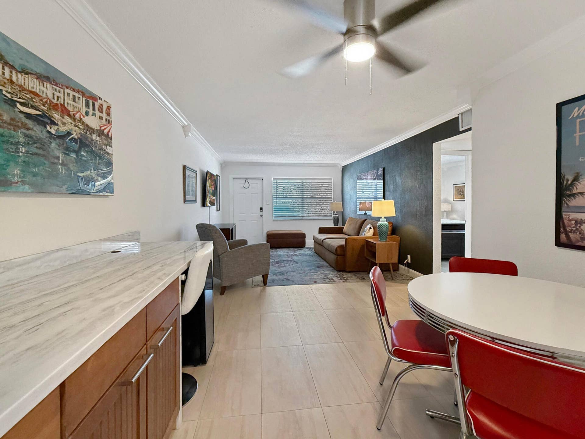2607 NE 8th Avenue, #53, Wilton Manors, FL 33334 Dining area