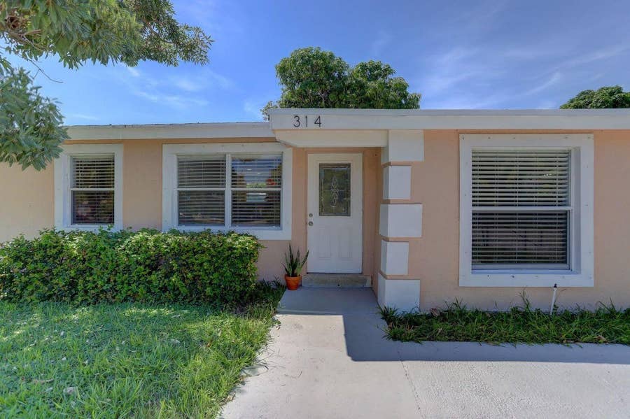 Property photo for 314 NW 12th Avenue, Delray Beach, FL