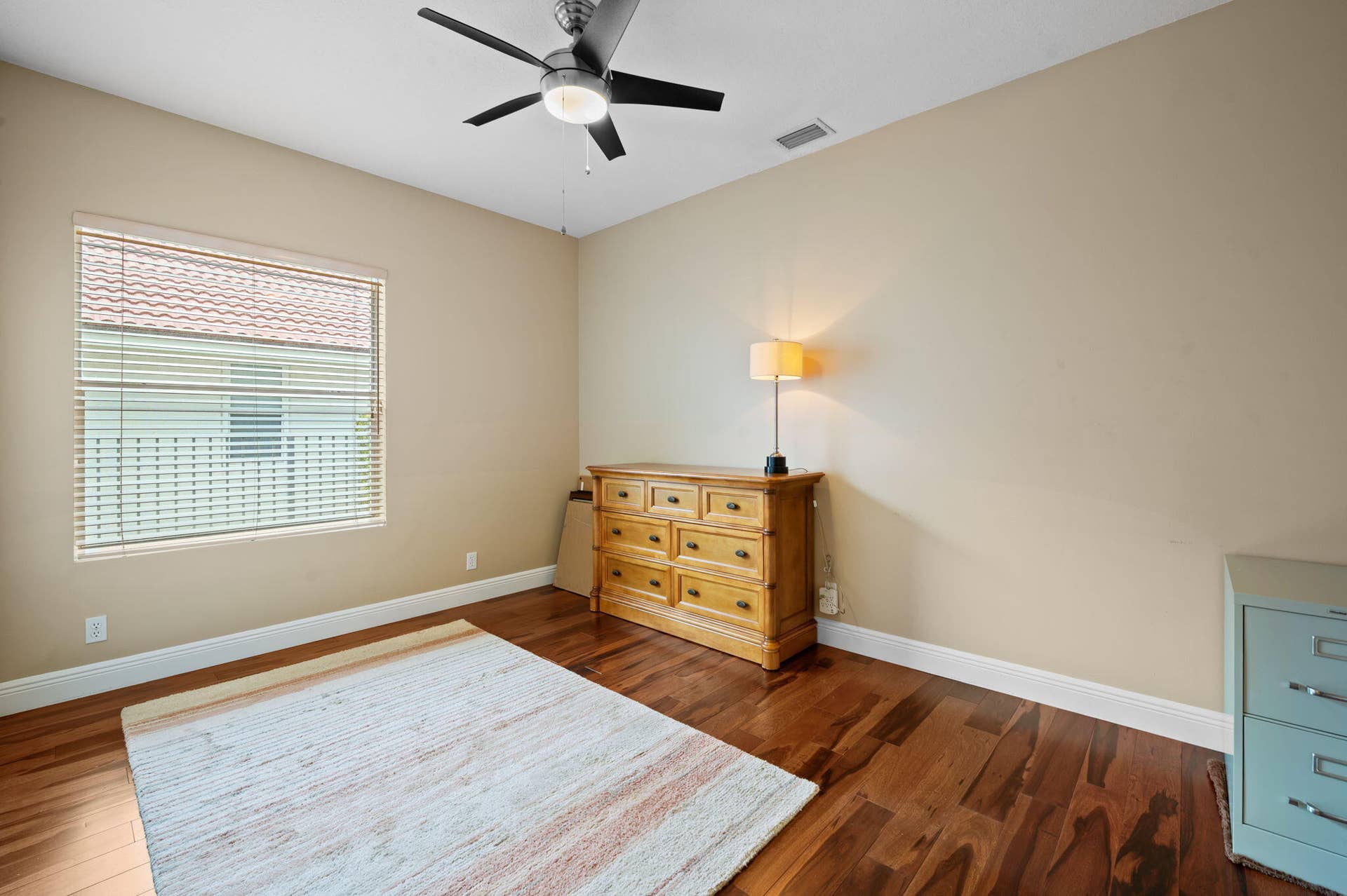 28-web-or-mls-2664-nelson-ct