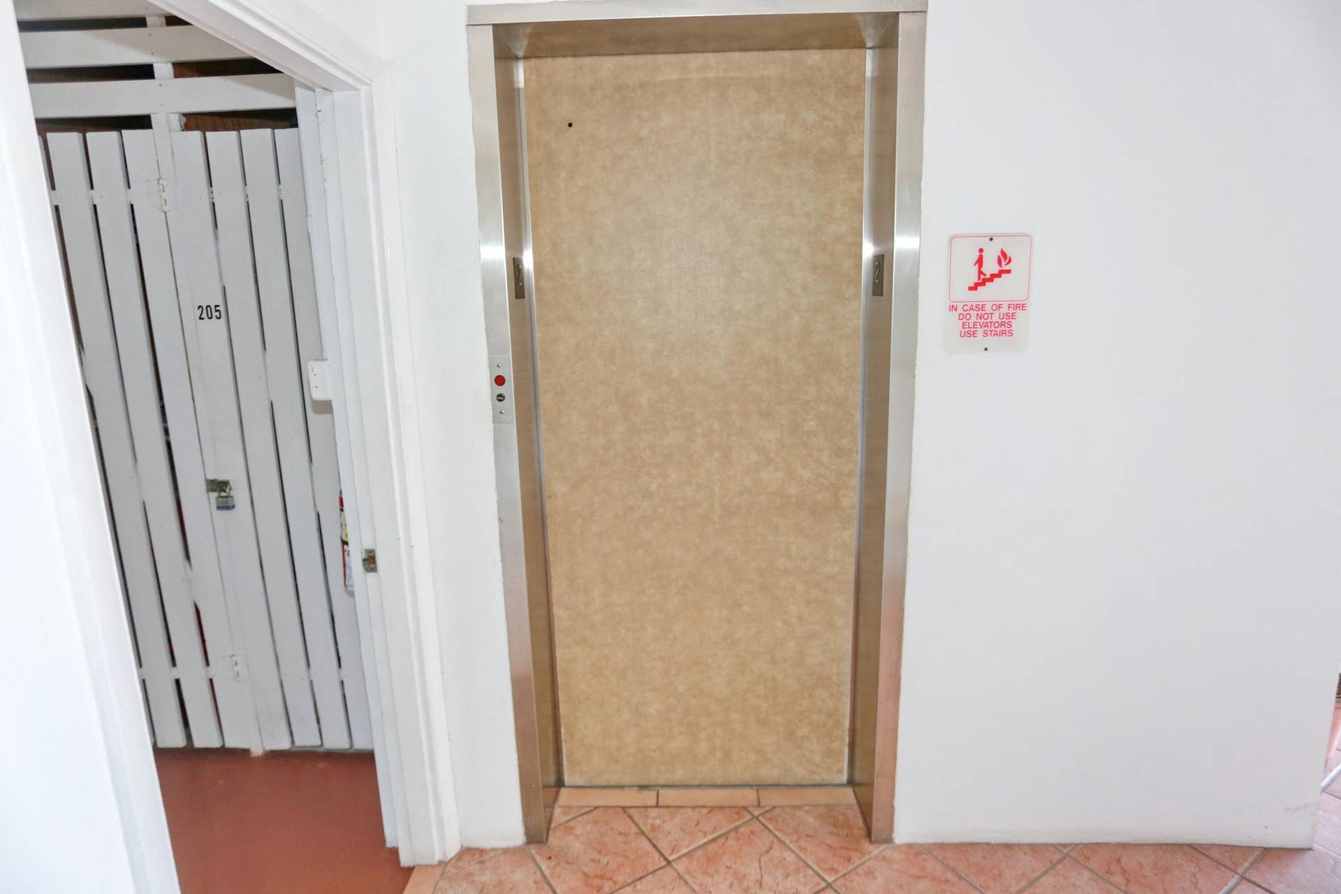 600 Pine Drive, #209, Pompano Beach, FL 33060 600 Pine Dr Apt 209 Pompano-print-006-01