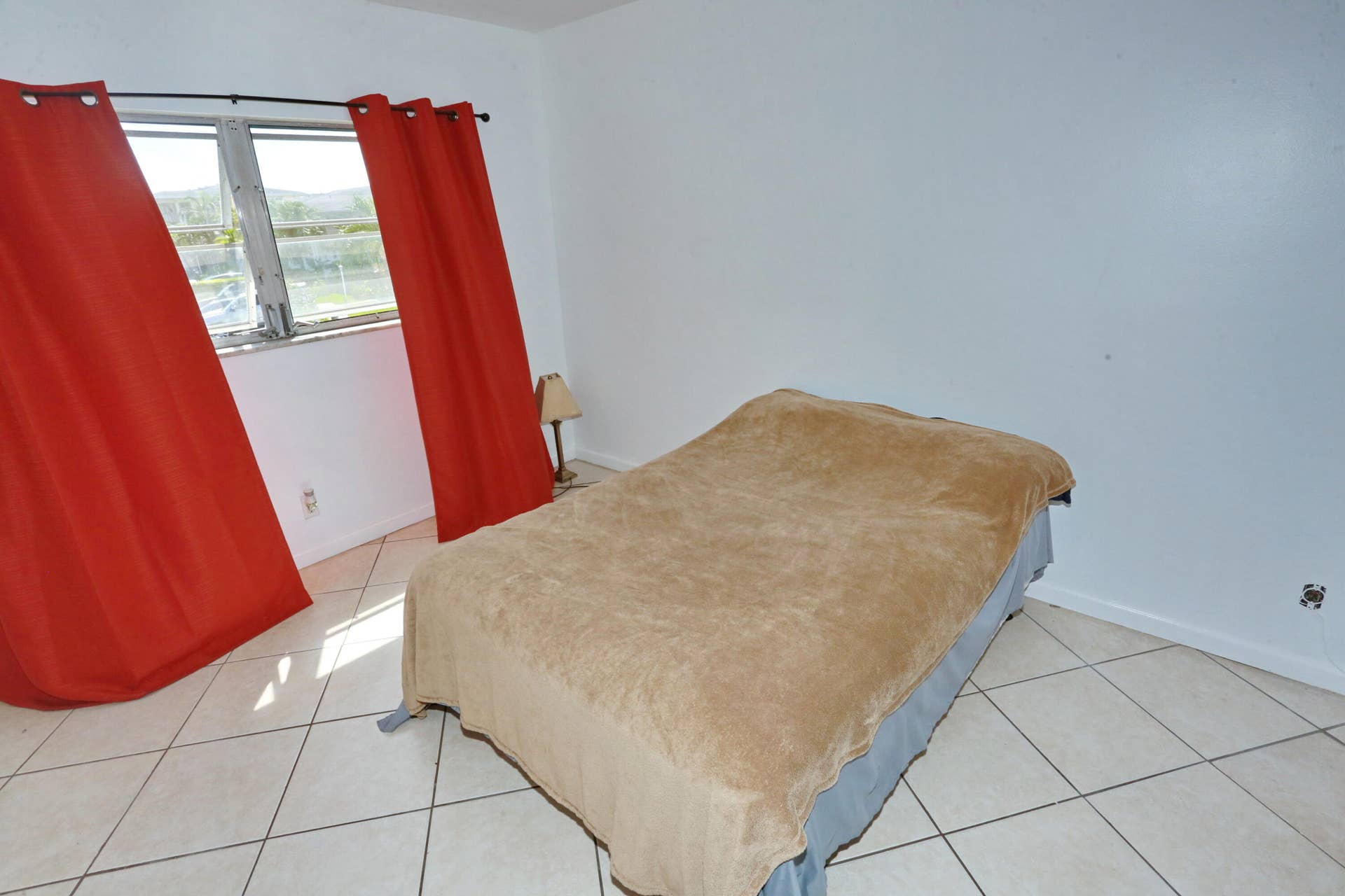 600 Pine Drive, #209, Pompano Beach, FL 33060 600 Pine Dr Apt 209 Pompano-print-023-02