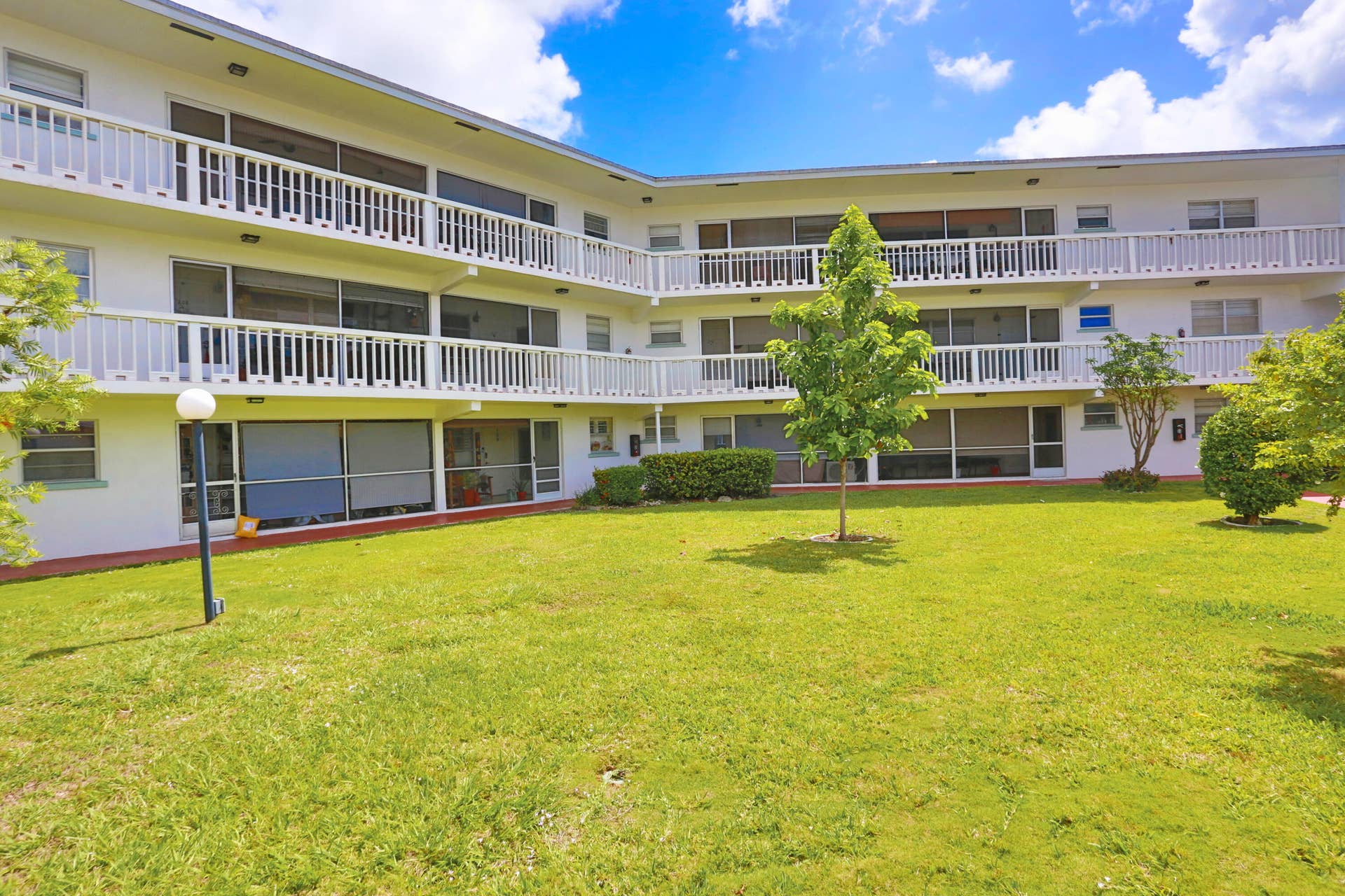 600 Pine Drive, #209, Pompano Beach, FL 33060 600 Pine Dr Apt 209 Pompano-print-008-03