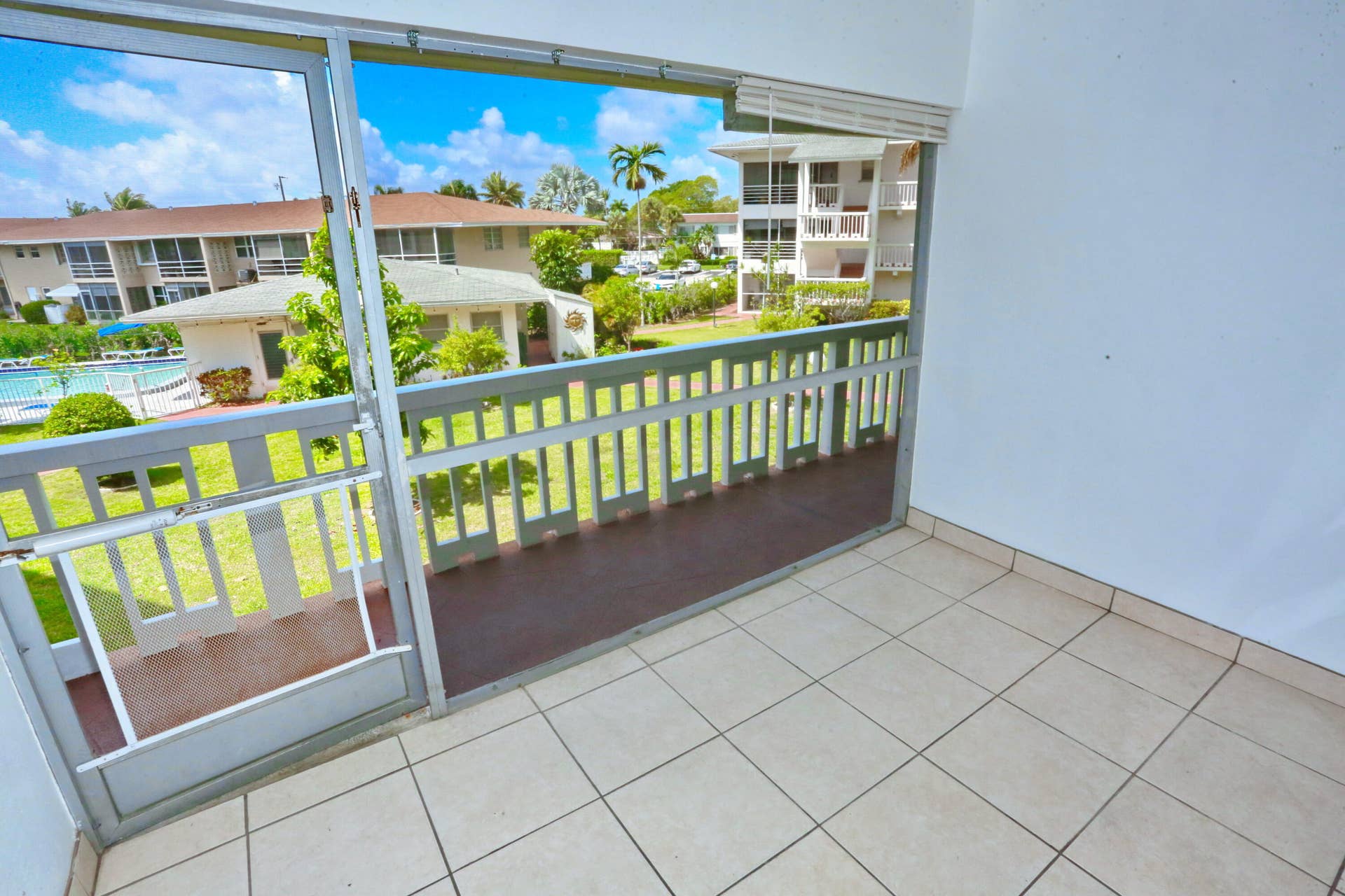 600 Pine Drive, #209, Pompano Beach, FL 33060 600 Pine Dr Apt 209 Pompano-print-014-02