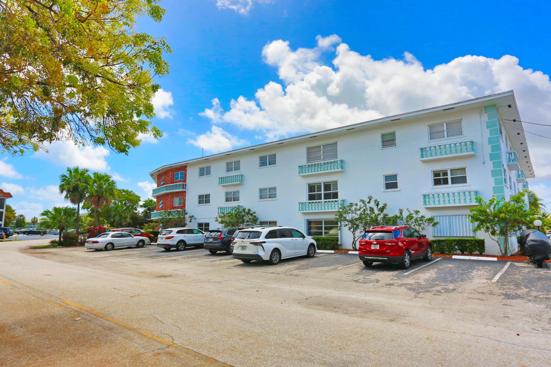 600 Pine Drive, #209, Pompano Beach, FL 33060 600 Pine Dr Apt 209 Pompano-print-005-01