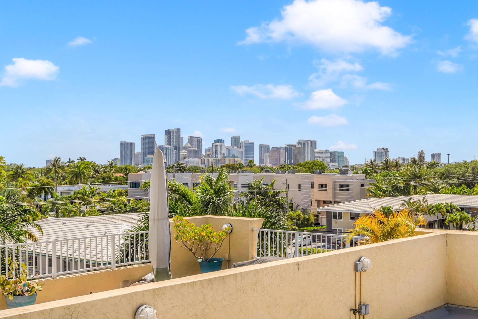 903 NE 17th Way, #104, Fort Lauderdale, FL 33304 AC577076-5CE4-4E29-9929-08B68E35A58A