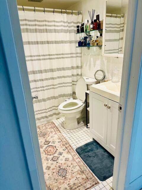 1150 NW 30th Court NW, #203, Wilton Manors, FL 33311 Bathroom