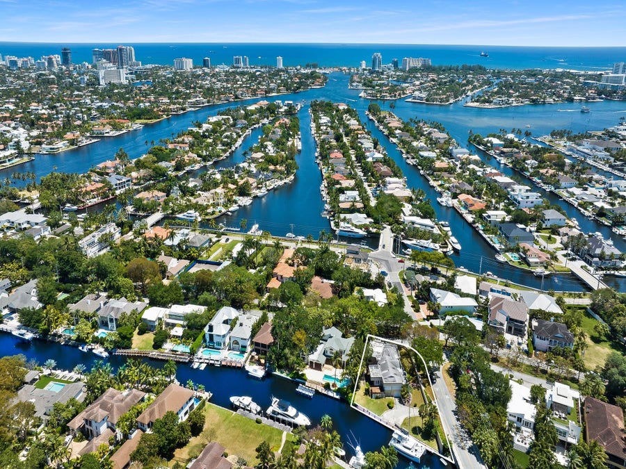 Property photo for 1401 SE 9th Street, Fort Lauderdale, FL