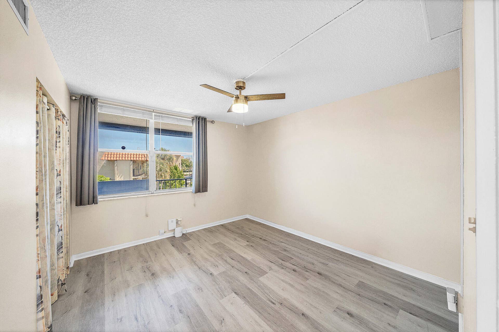 777 S Federal Highway, #304-k, Pompano Beach, FL 33062 2nd Bedroom
