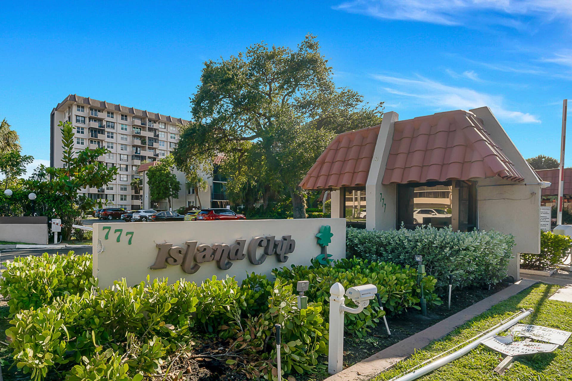 777 S Federal Highway, #304-k, Pompano Beach, FL 33062 24/7 Manned Gate