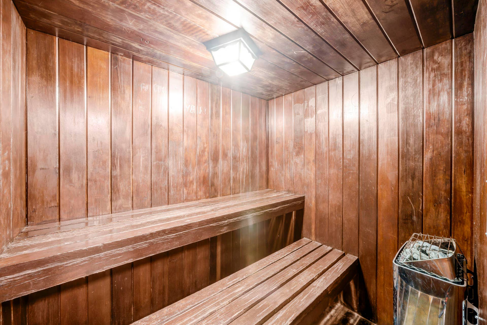 777 S Federal Highway, #304-k, Pompano Beach, FL 33062 Spacious Sauna