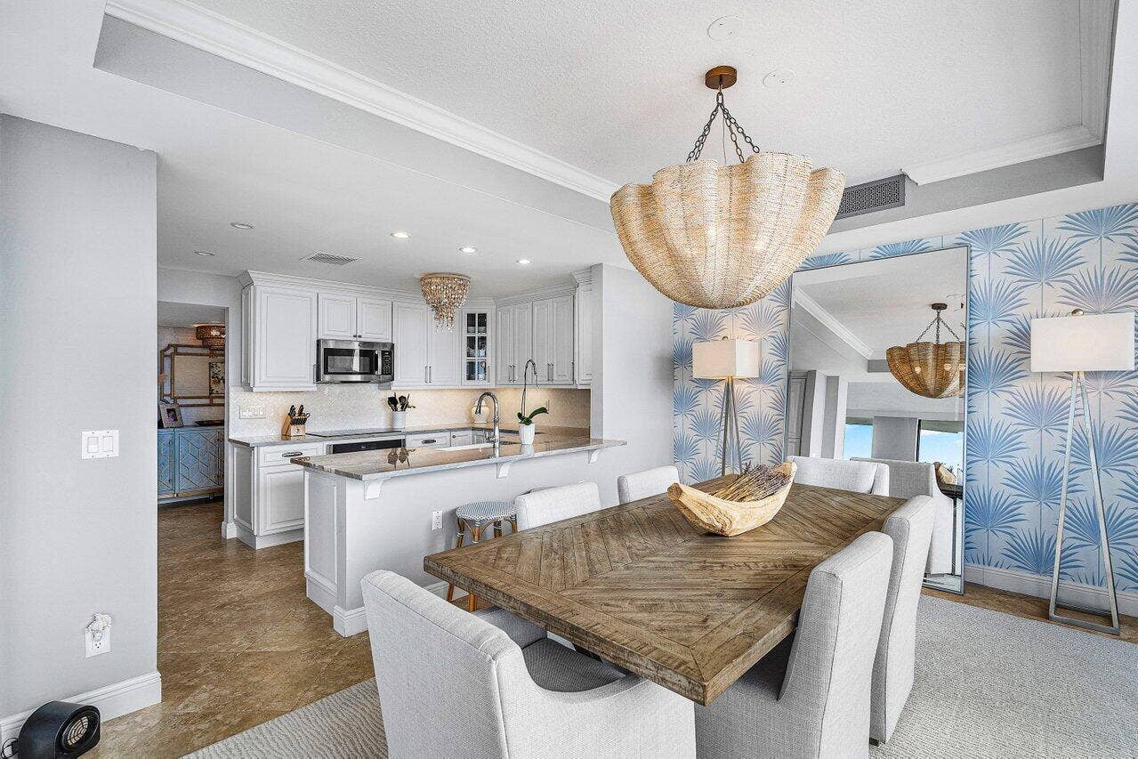 010-108LakeshoreDrive-38PH-NorthPalmBeac