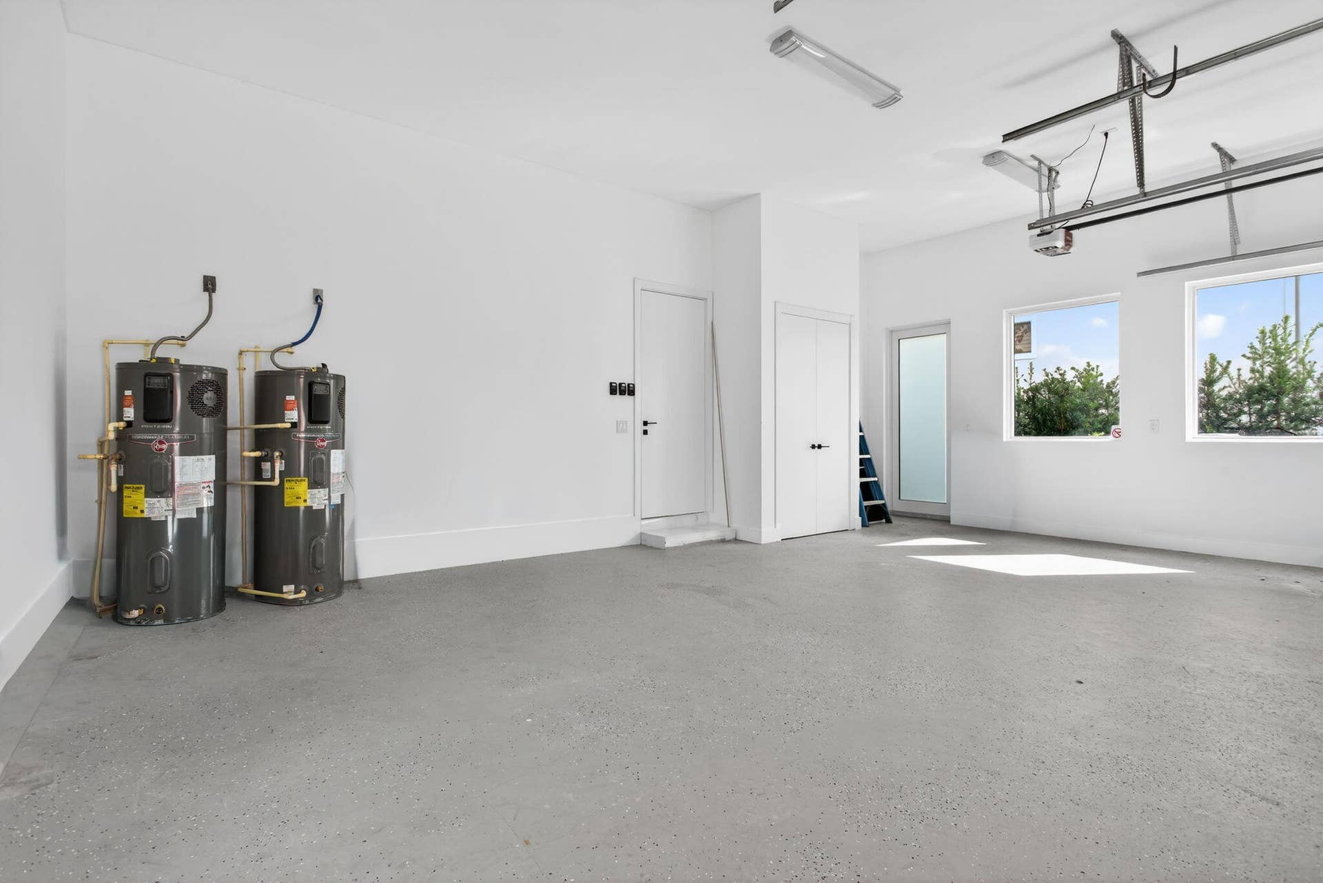 39-web-or-mls-2641-0107
