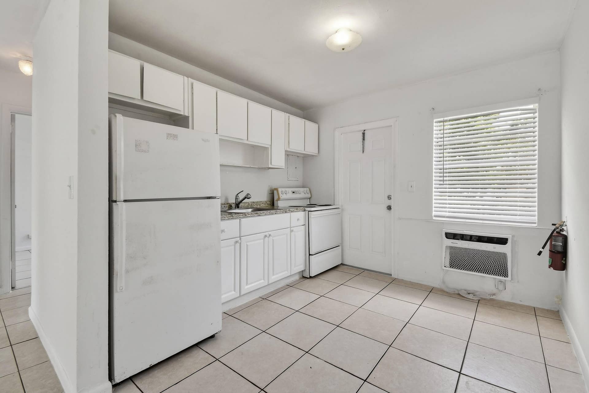 1172W34thSt#2(9)