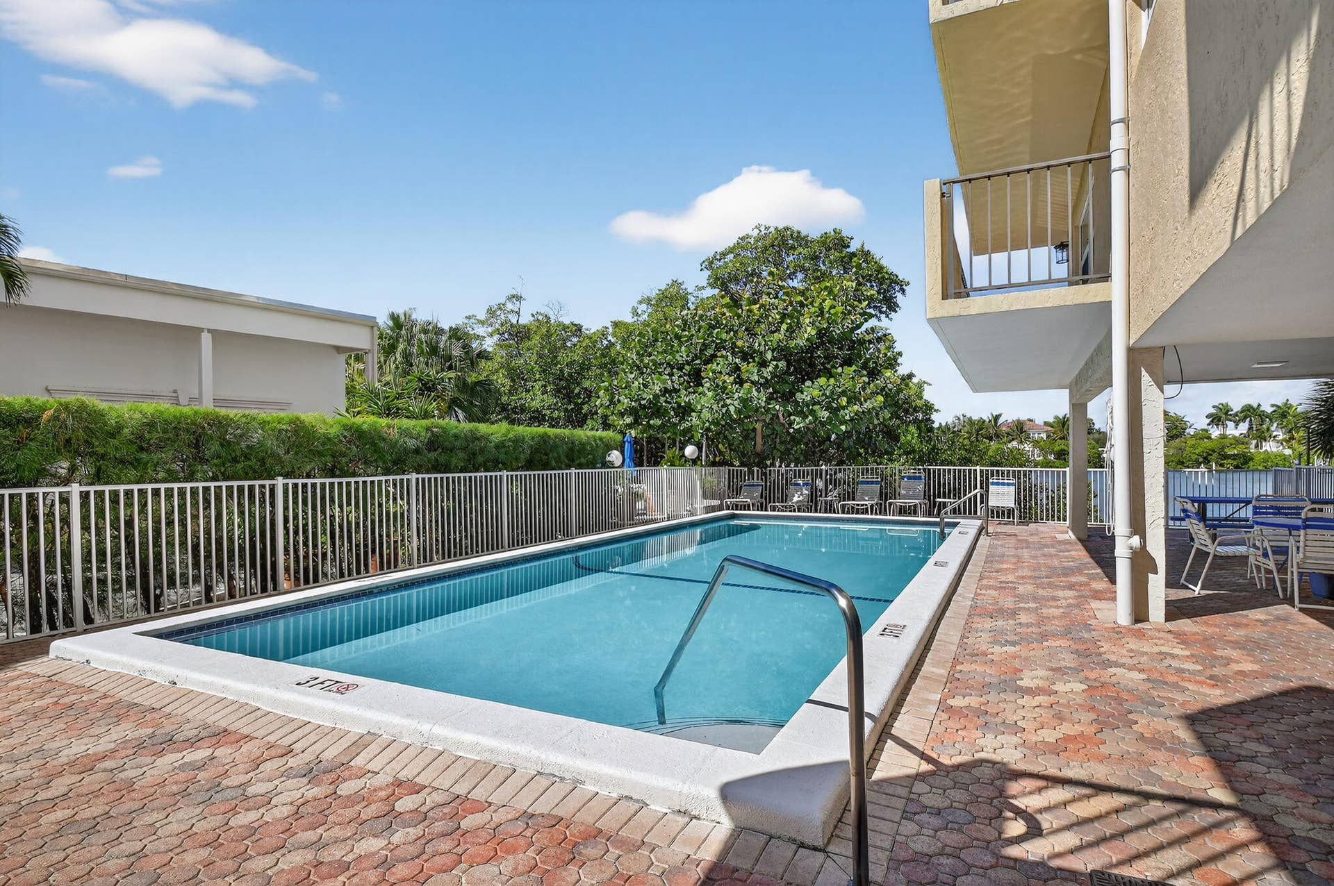 3581 S Ocean Boulevard, #3c, South Palm Beach, FL 33480 37-web-or-mls-54-print-074_DSC_1600