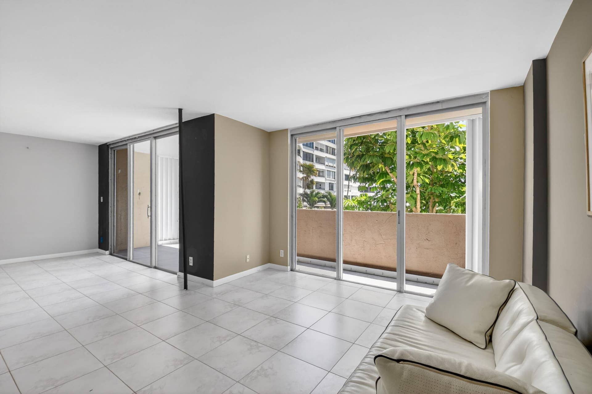 3581 S Ocean Boulevard, #3c, South Palm Beach, FL 33480 13-web-or-mls-DSC_8734