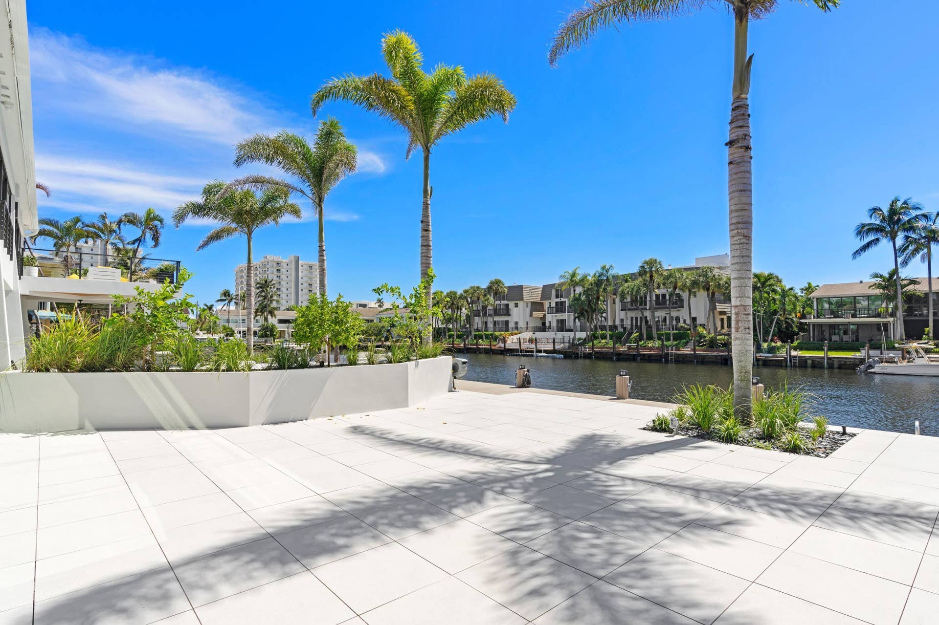 Patio & Dock