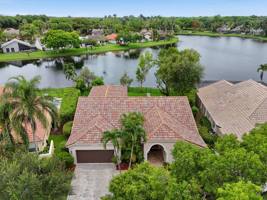 Property photo for 1968 Water Ridge Drive, Weston, FL