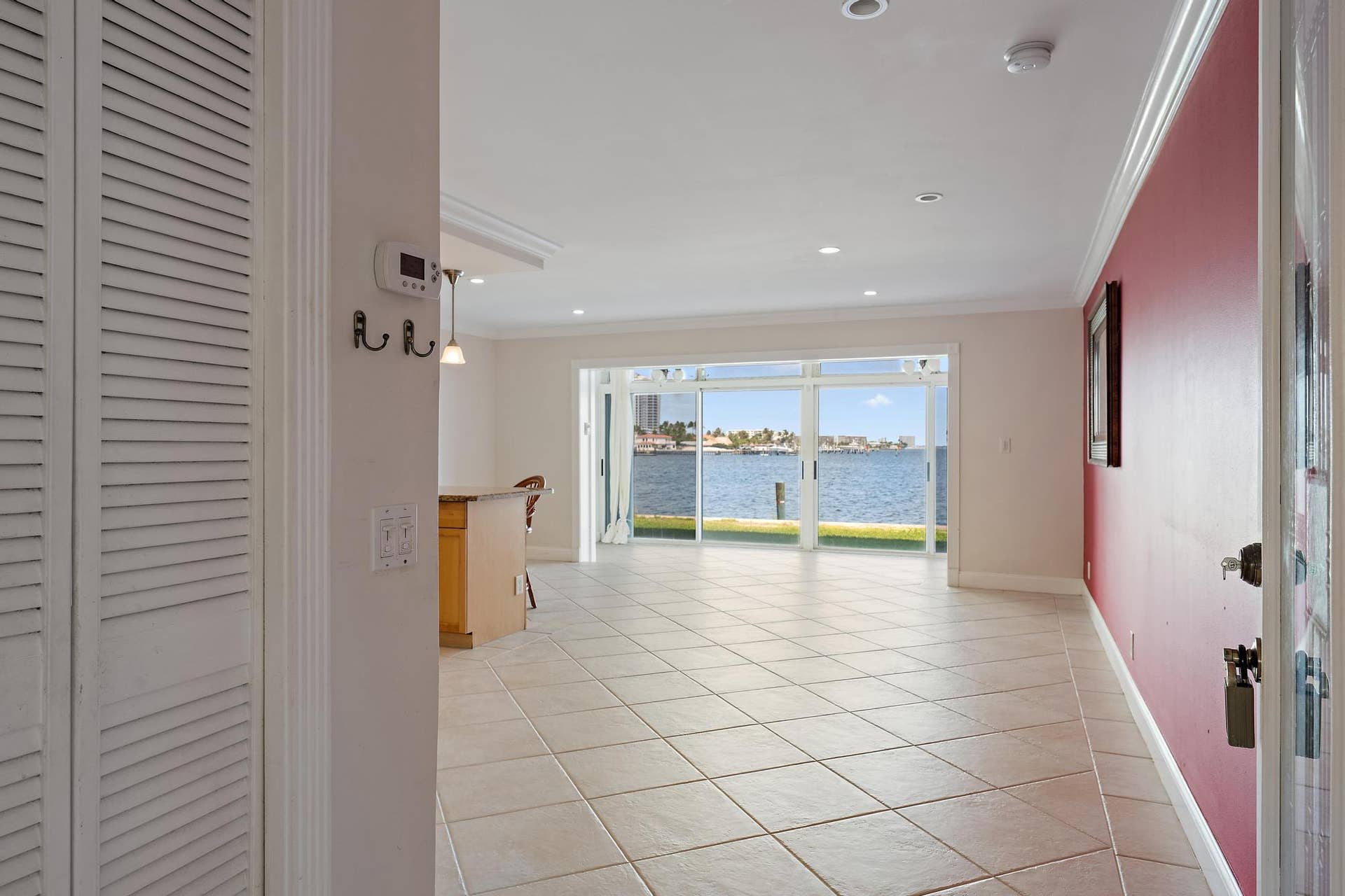 400 Wilma Circle, #108, Riviera Beach, FL 33404 Views From Every Room