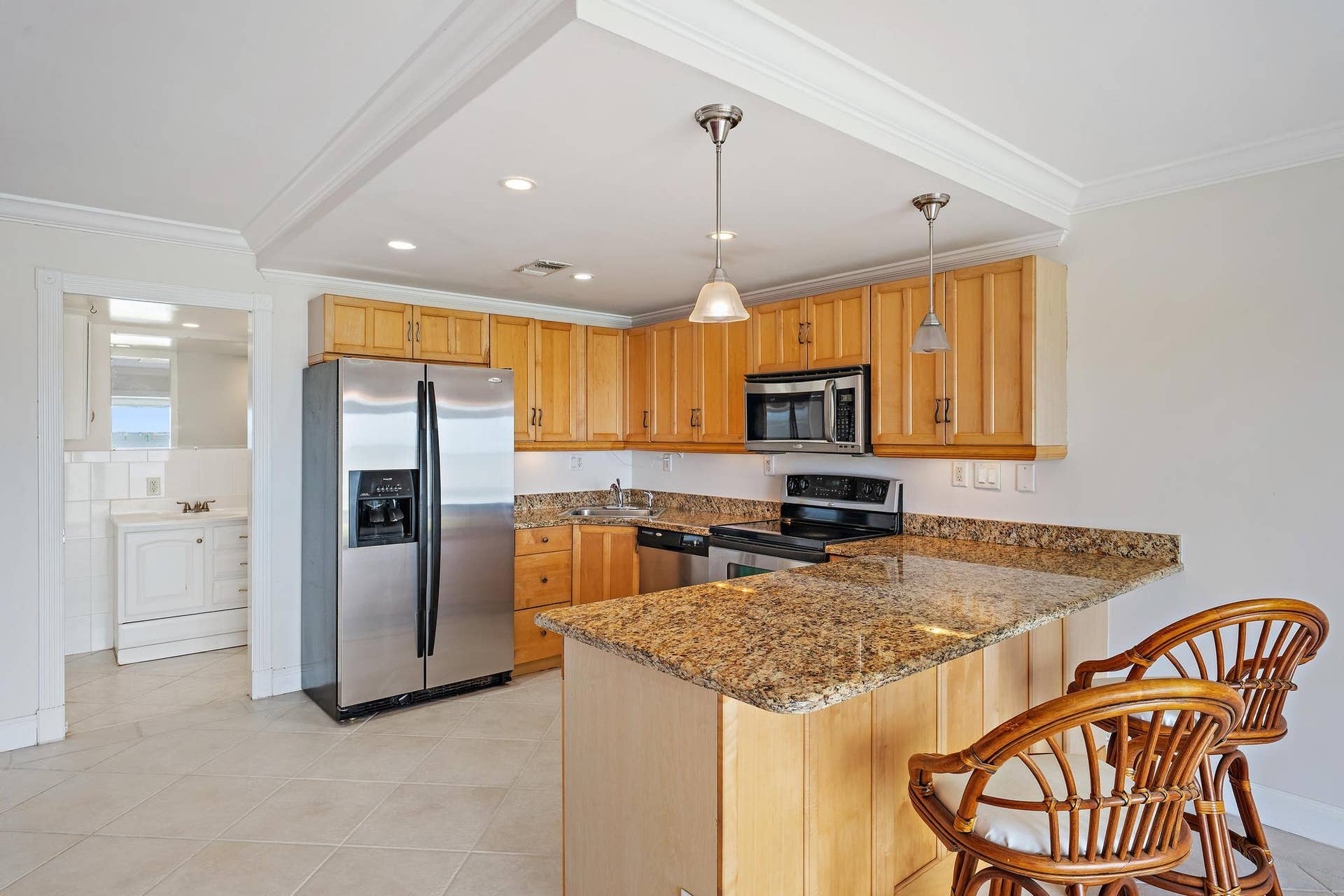 400 Wilma Circle, #108, Riviera Beach, FL 33404 Open Kitchen