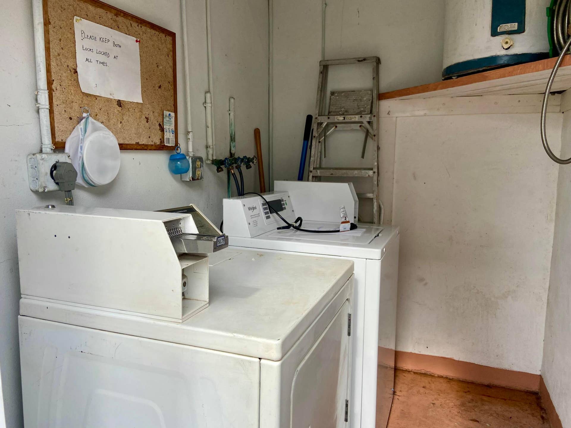 2909 Middle River Drive, #105, Fort Lauderdale, FL 33306 Laundry room