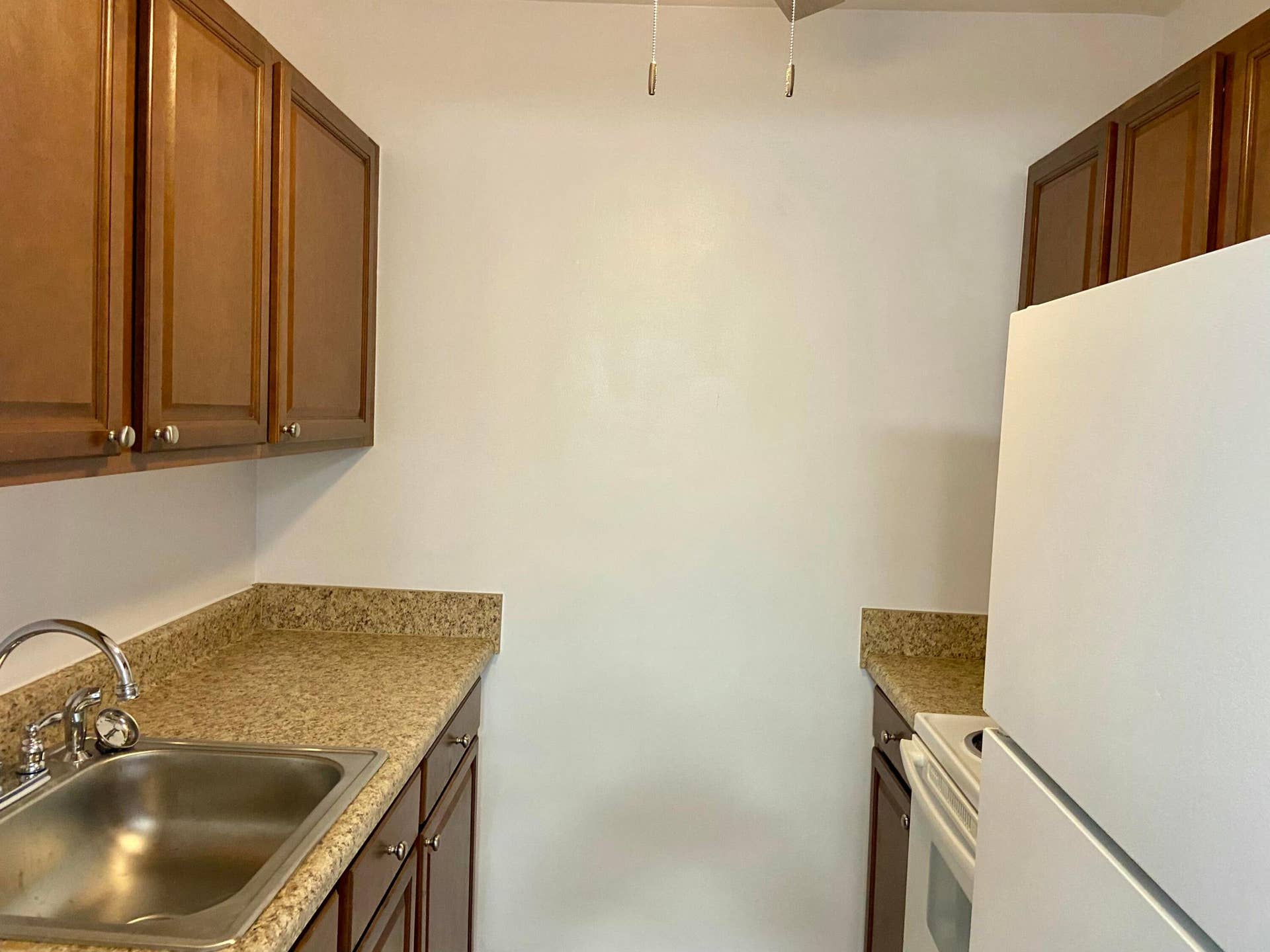 2909 Middle River Drive, #105, Fort Lauderdale, FL 33306 Kitchen