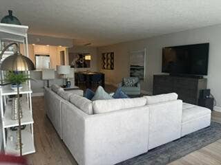 1170 N Federal Highway, #604, Fort Lauderdale, FL 33304 IMG_3819