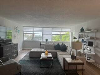 1170 N Federal Highway, #604, Fort Lauderdale, FL 33304 IMG_3826