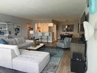 1170 N Federal Highway, #604, Fort Lauderdale, FL 33304 IMG_3822