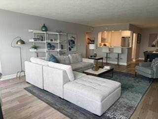 1170 N Federal Highway, #604, Fort Lauderdale, FL 33304 IMG_3821