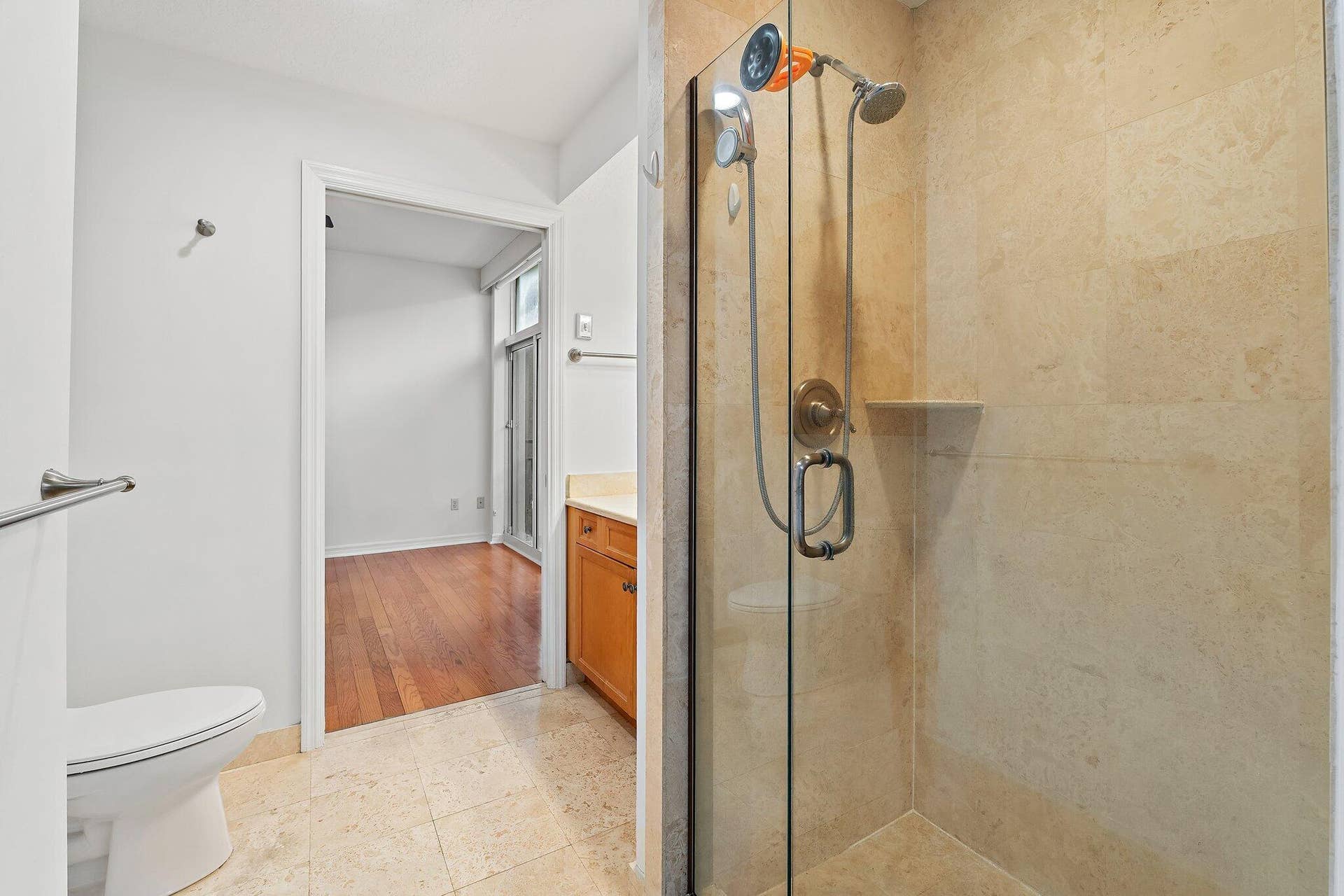314 Inlet Way, #101, Palm Beach Shores, FL 33404 jack and jill between bed 2 and 3
