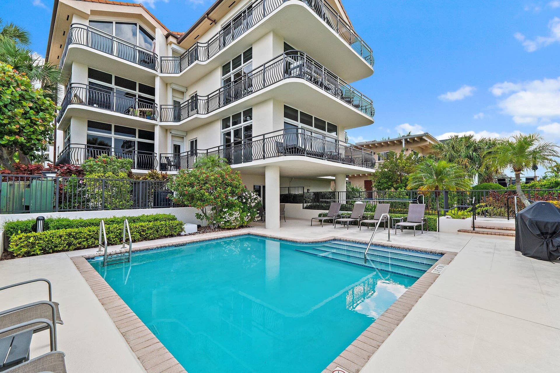 314 Inlet Way, #101, Palm Beach Shores, FL 33404 011-314InletWay-101-PalmBeachShores
