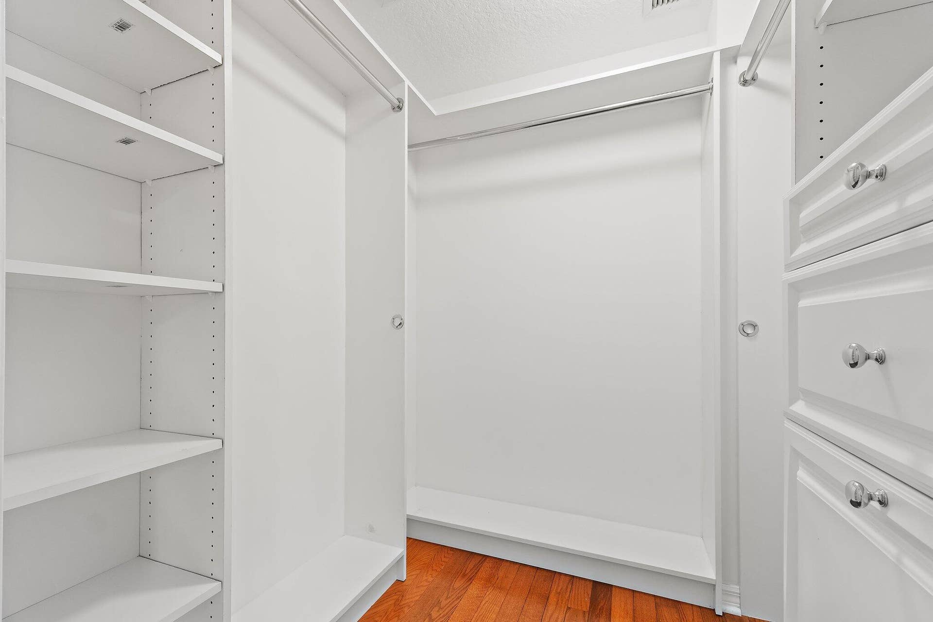 314 Inlet Way, #101, Palm Beach Shores, FL 33404 primary closet