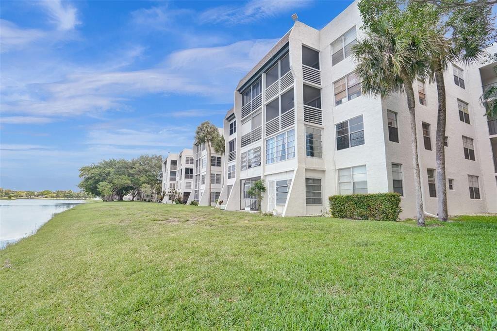 9440 Poinciana Place, #101, Davie, Davie, FL 33324 Photo 23