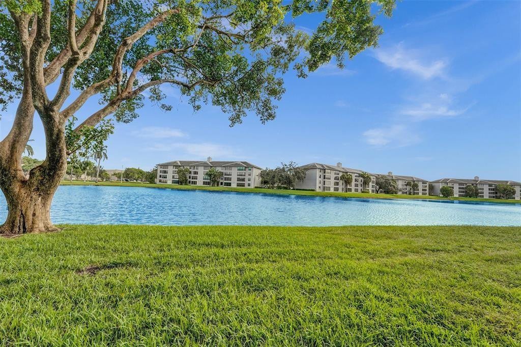 9440 Poinciana Place, #101, Davie, Davie, FL 33324 Photo 28